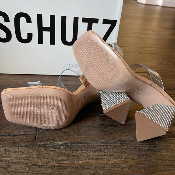 SCHUTZ
Ariellen Vinyl Crystal Block-Heel Sandals size 5.5 - Picture 6 of 7